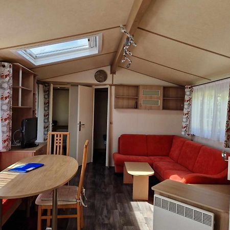 Camping Le Clos De Balleroy Eksteriør bilde