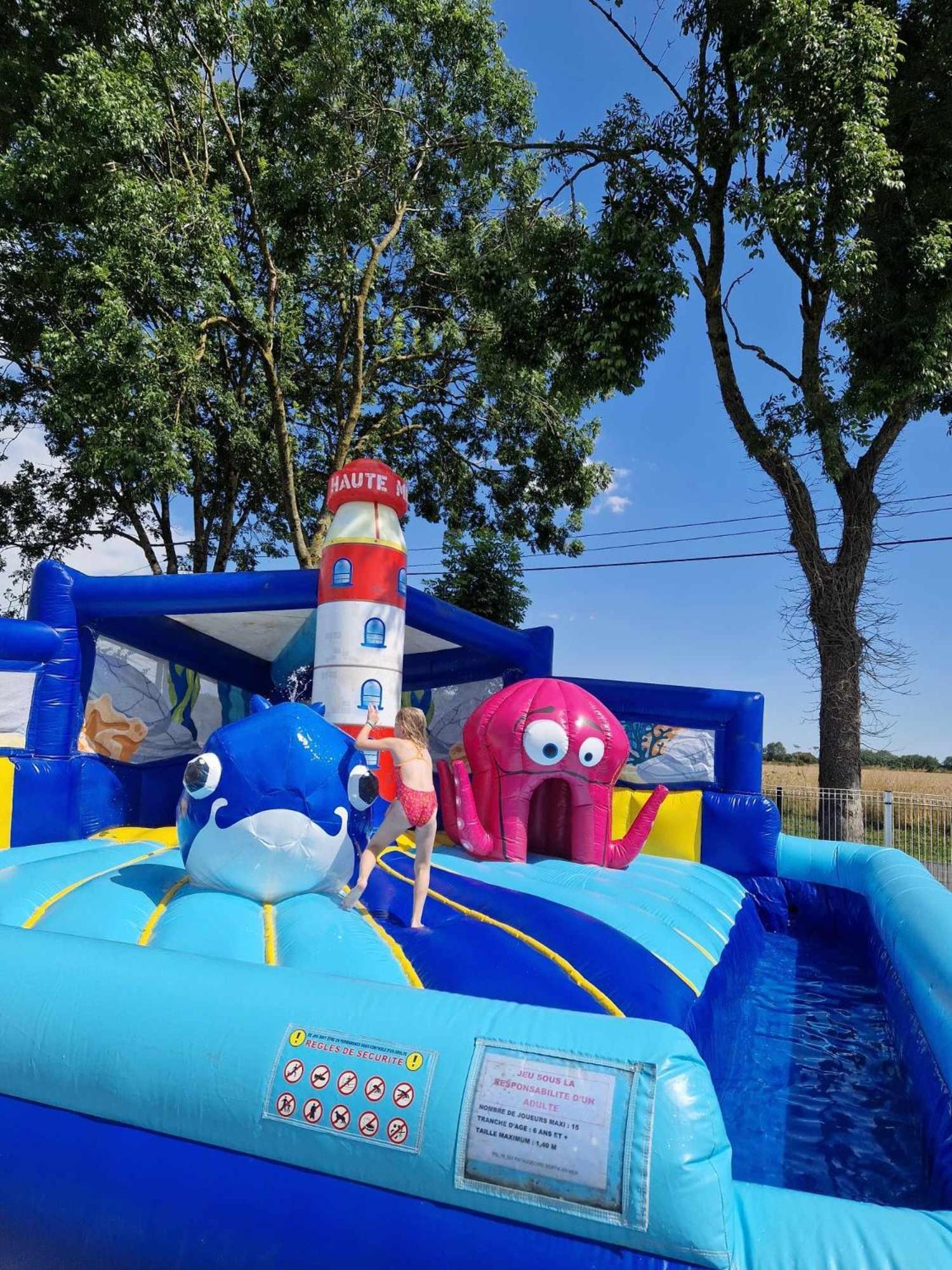 Camping Le Clos De Balleroy Eksteriør bilde