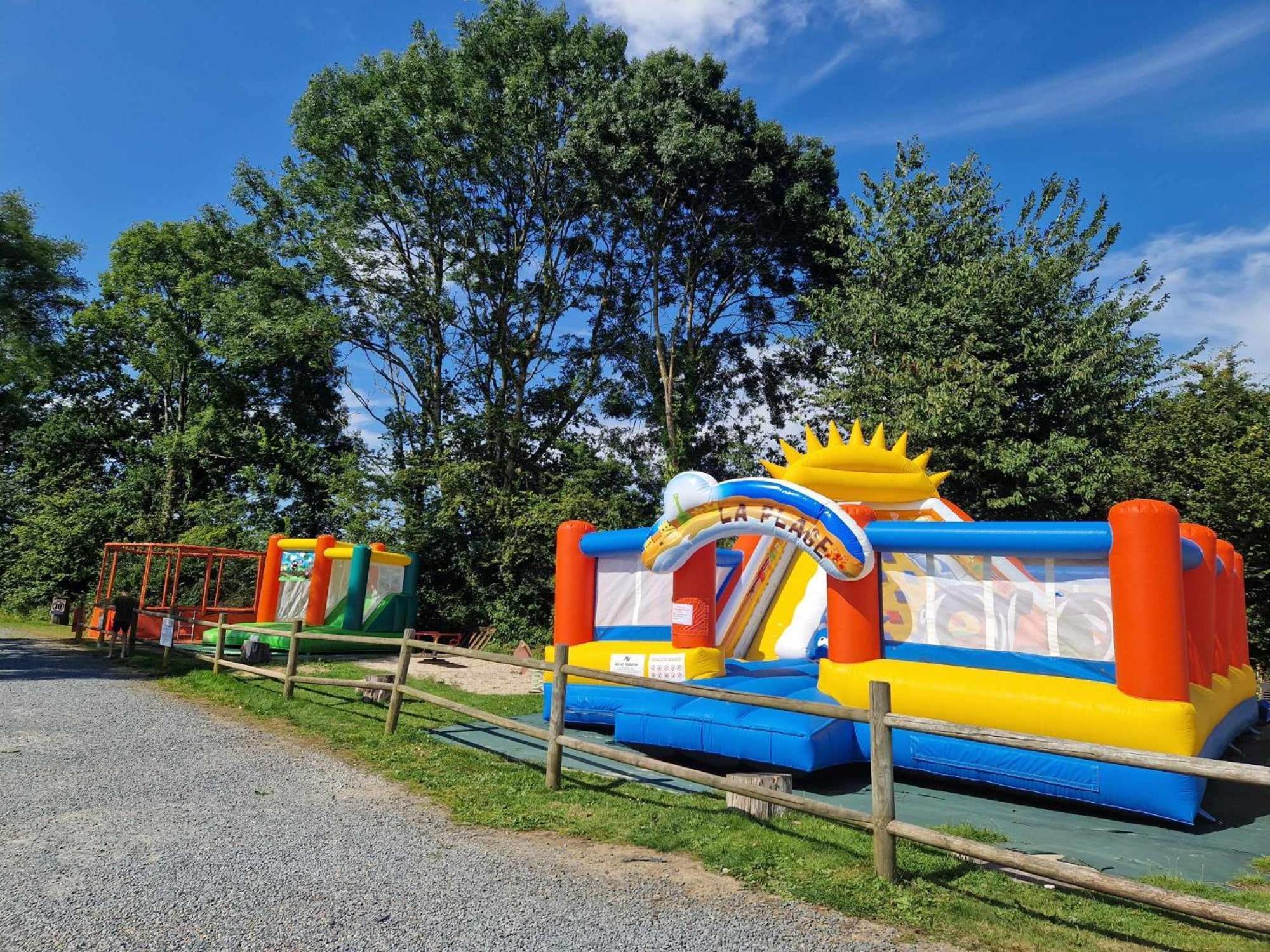 Camping Le Clos De Balleroy Eksteriør bilde
