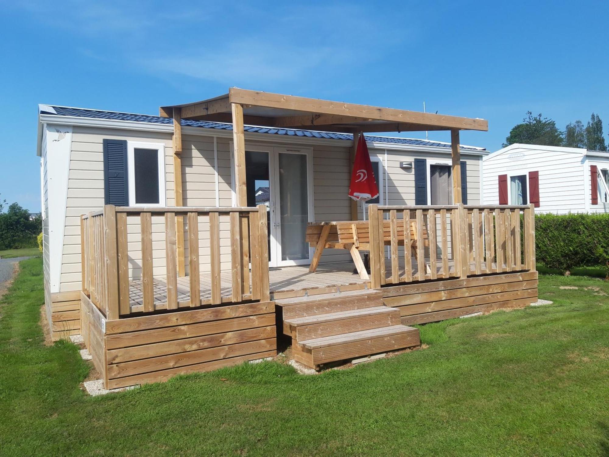 Camping Le Clos De Balleroy Eksteriør bilde