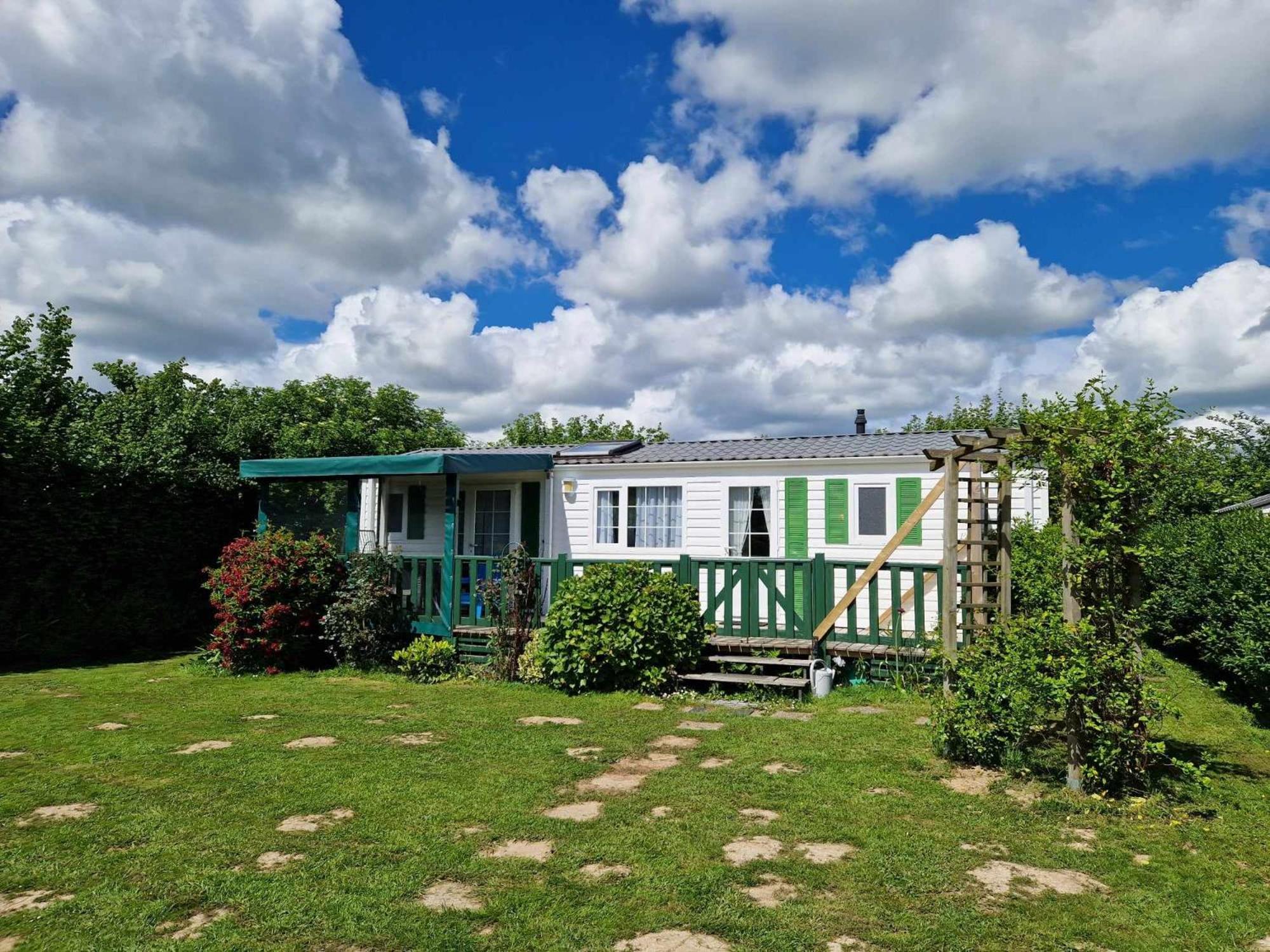 Camping Le Clos De Balleroy Eksteriør bilde