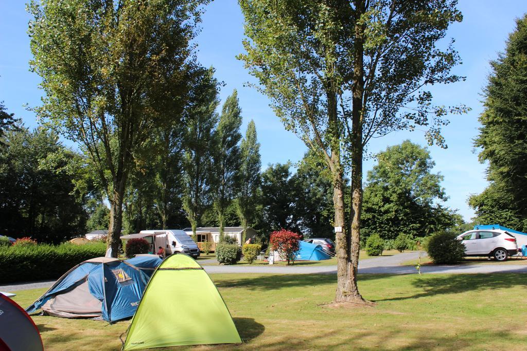 Camping Le Clos De Balleroy Eksteriør bilde